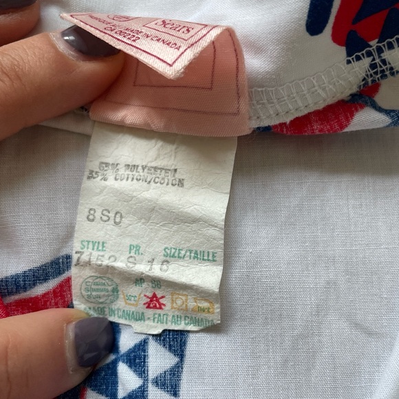 Vintage Sears T-shirt Girls Size 16/Women’s Small - Made in Canada - Picture 3 of 6